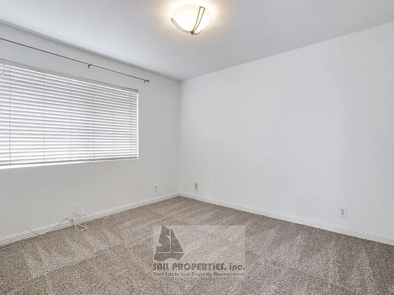 8602 Doremere Dr — Photo 9