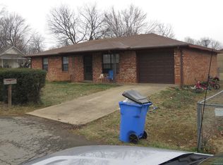 304 E Jefferson Ave, Checotah, OK 74426