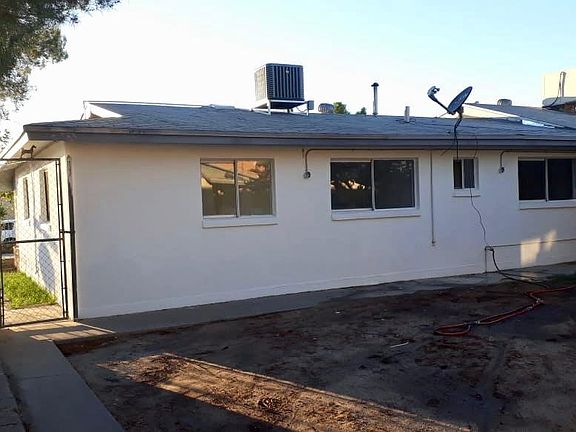 3rd image of 722 N Yarbrough Dr