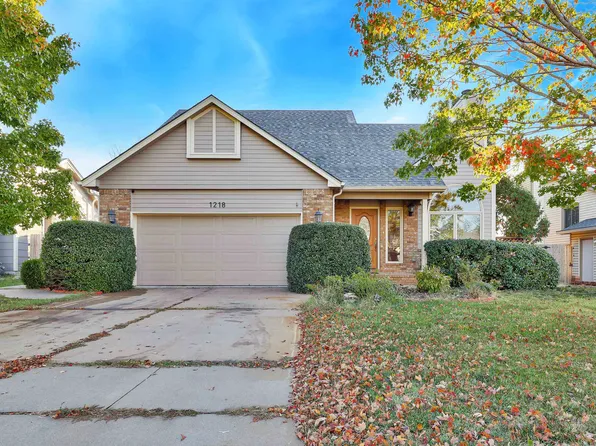 1218 S Stoneybrook Cir, Wichita, KS 67207