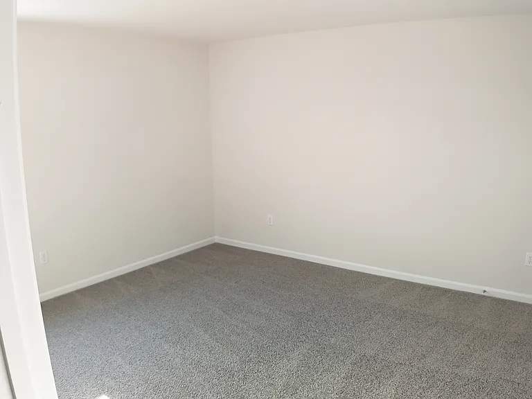 969 Pineland Dr — Photo 9