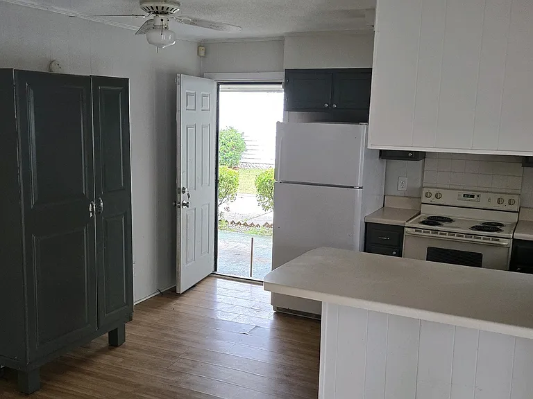 1551 Bingham Dr — Photo 5