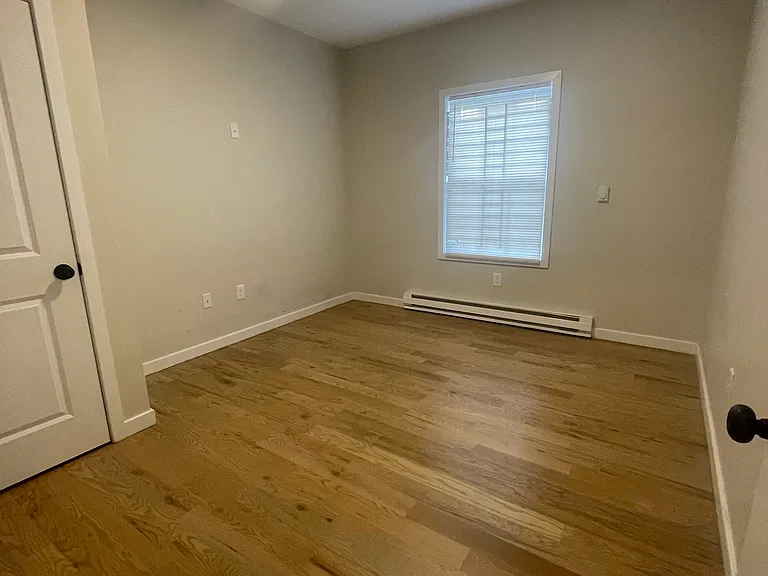 356 S 6th St #1AA — Photo 5