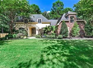 236 Secluded Oaks Ln, Madisonville, LA 70447