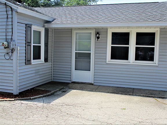 3rd image of 2144 Lewis Dr