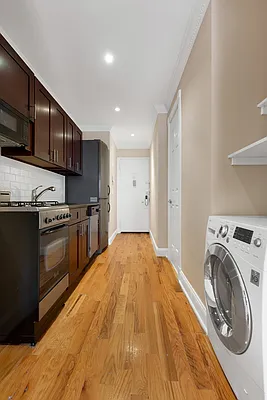 Rented by Cooper & Cooper Real Estate | media 14