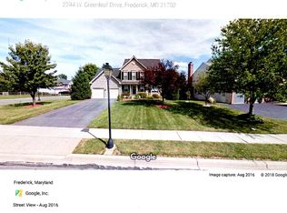 2244 W Greenleaf Dr, Frederick, MD 21702