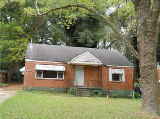 1352 Deerwood Dr, Decatur, GA 30030