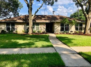 1214 Ferndale Dr, Seabrook, TX 77586