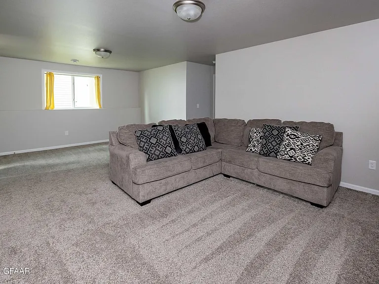 5610 Lou Ann St — Photo 29