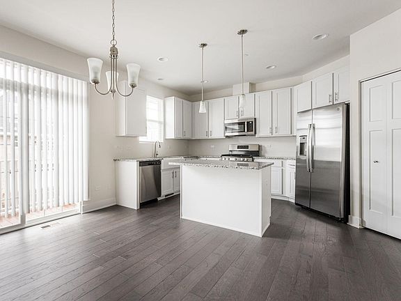 4th image of 1960 Kingsley Cir