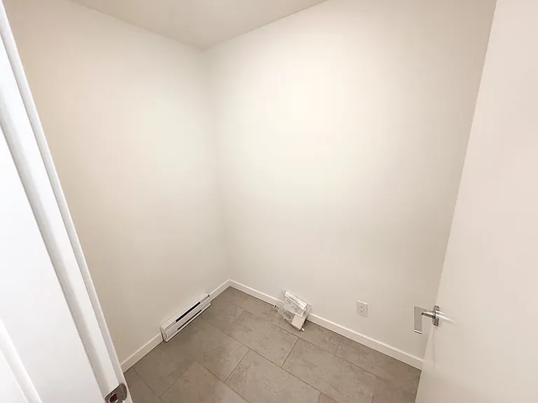 2975 Oak St #1001 — Photo 7