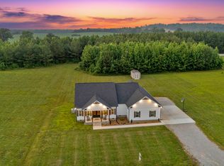 1270 Post Oak Rd, Belvidere, TN 37306