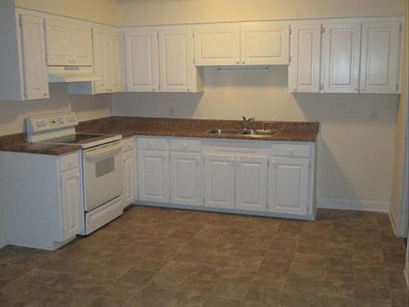 2nd image of 3616 E King Henry Dr