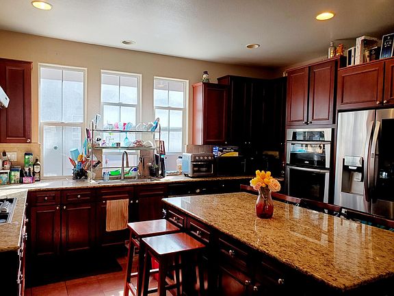 3rd image of 2078 Mary Helen Ln