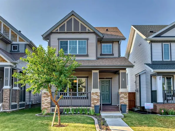 9 N Copperpond Ave SE, Calgary, AB T2Z 5B5