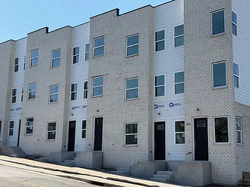 2203 Foster Ave #2205-2221 Photo 1