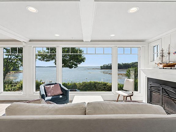 5th image of 32 Edgewater Road