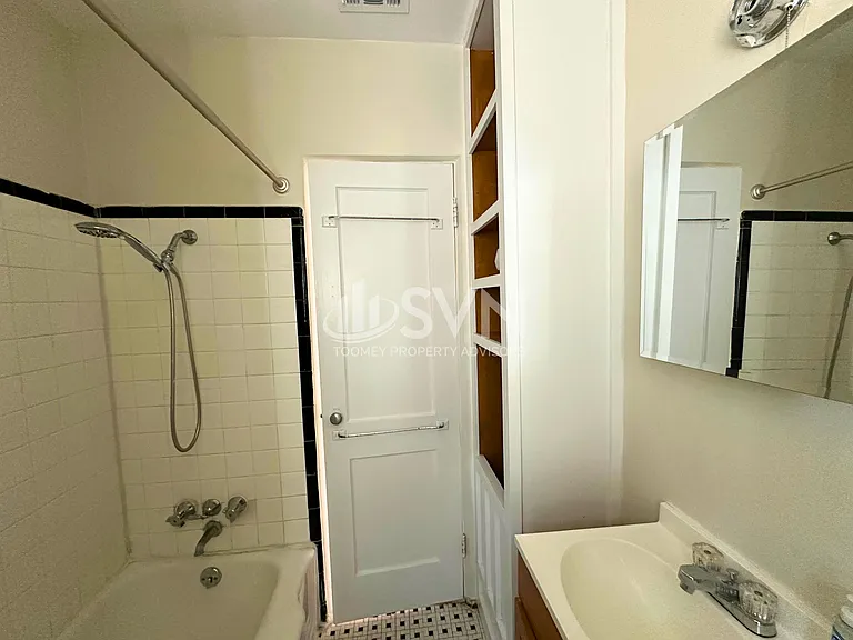 160 Stonewall Pl #D — Photo 7