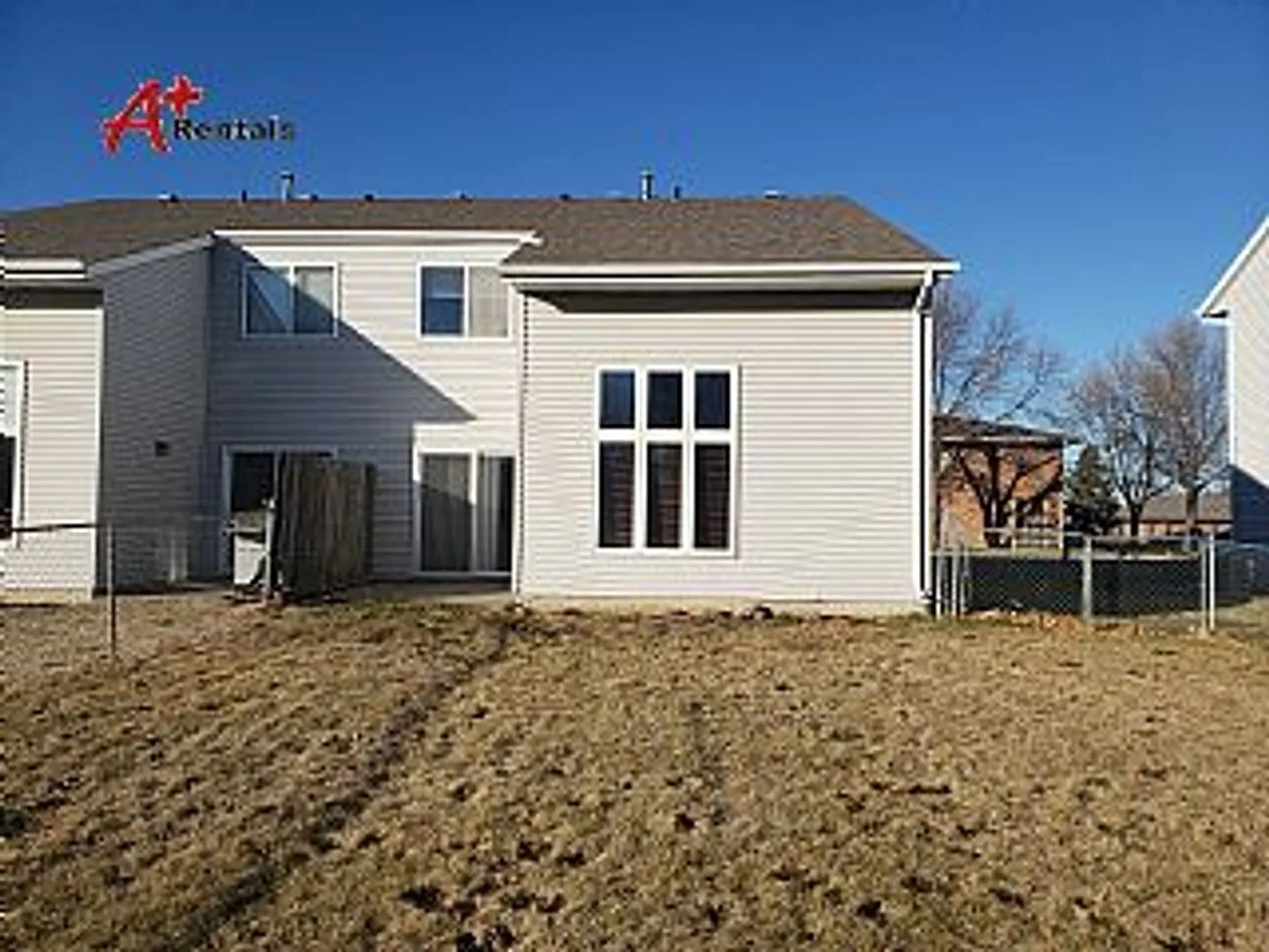 Three bedroom three bathroom Twin home. — Photo 1