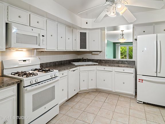 4th image of 415 Franklin Ave APT 4C