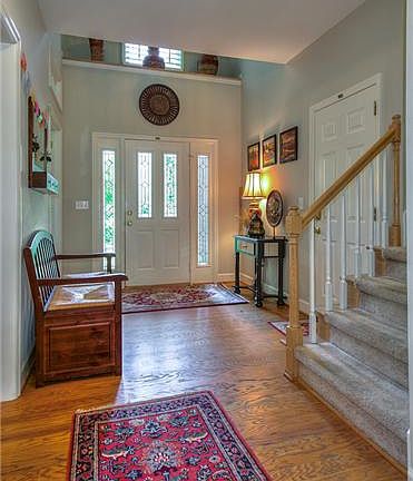 3rd image of 316 Saddle Bridge Ln