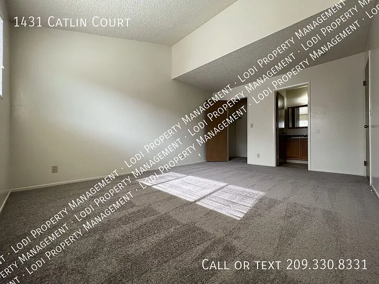 1431 Catlin Ct — Photo 17