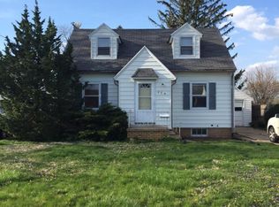 274 24th Ave SW, Cedar Rapids, IA 52404