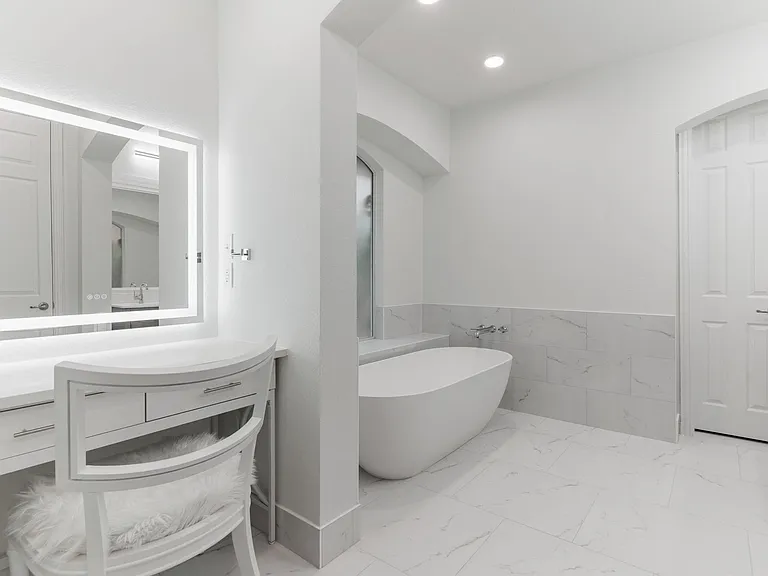 2417 Brenham Dr — Photo 17