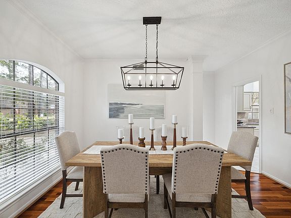 3rd image of 15 Amber Sky Pl