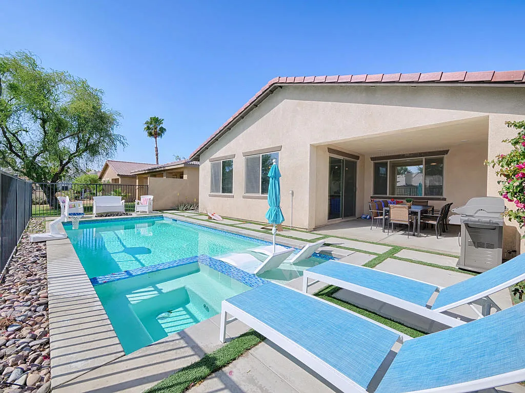 3 bed, 2.5 bath, 1995 sqft, $6,000 — Photo 3
