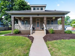 611 Hillcrest Dr, Johnson City, TN 37604