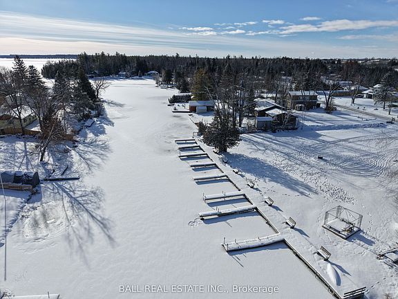 5th image of 25 Bayview Estate Rd