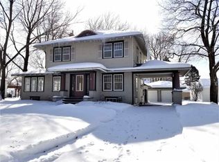 112 Prospect Ave, Waterloo, IA 50703