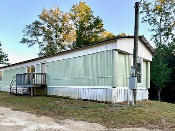 131 Private Road 1215