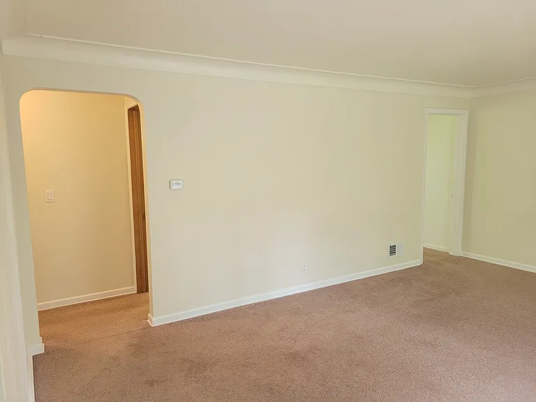 522 S River Rd #522 — Photo 3