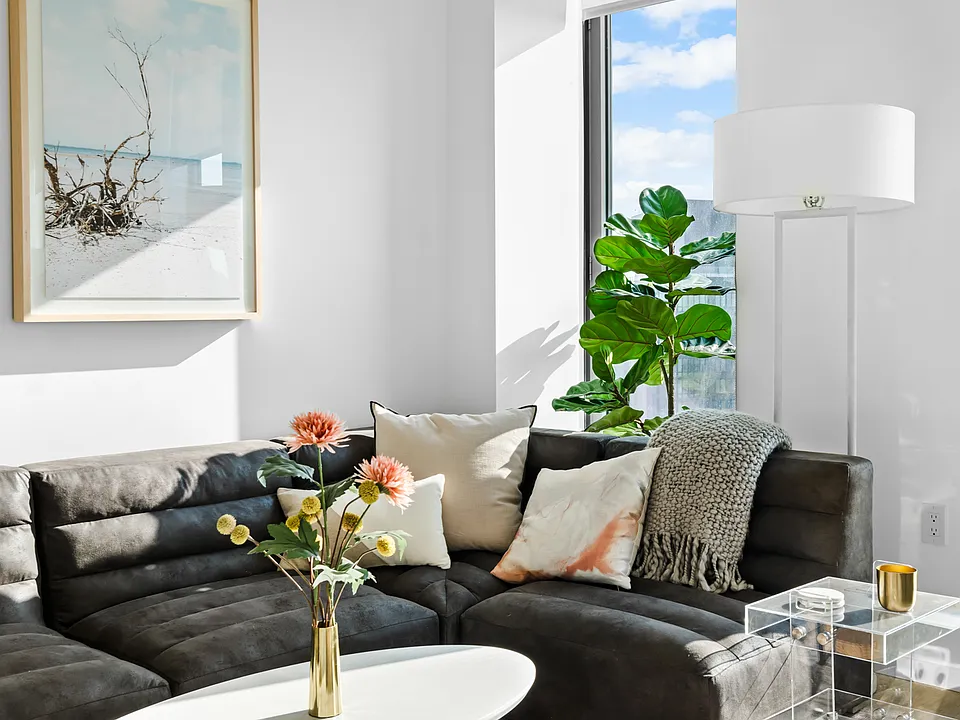 545 Vanderbilt Ave #10G