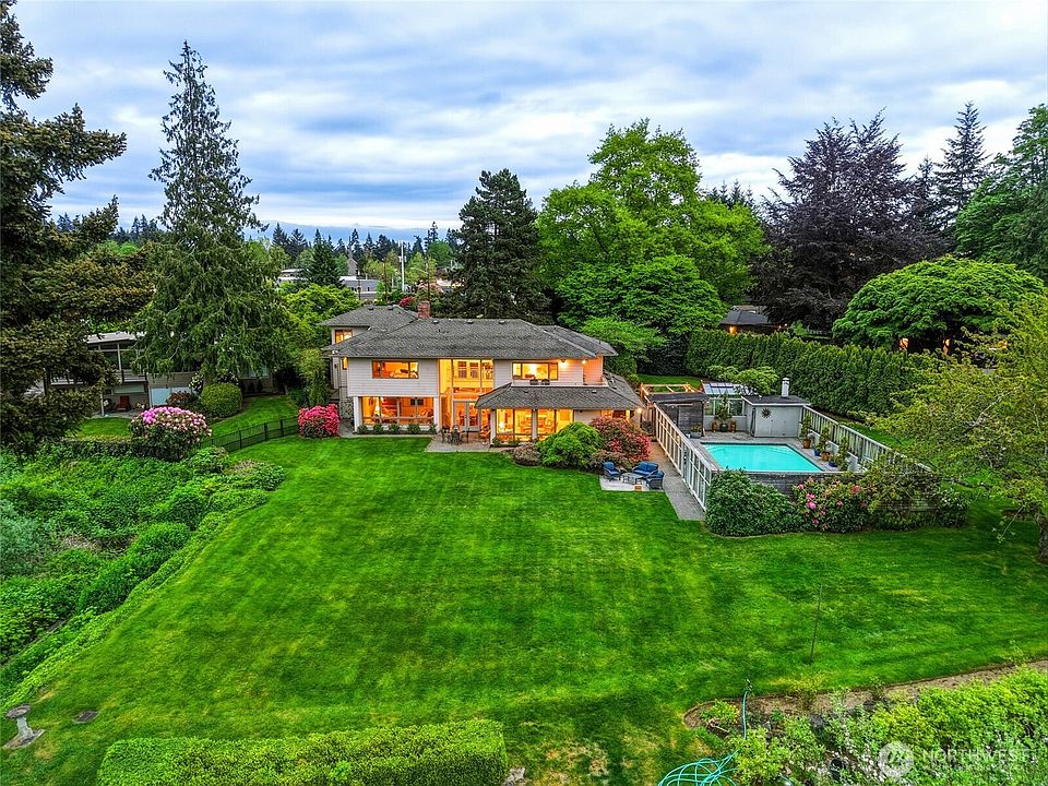 1st image of 250 Heather Road