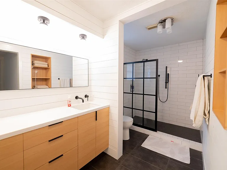 14110 Greenway Dr — Photo 13