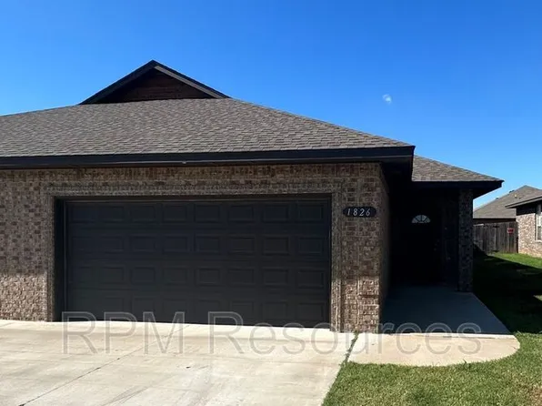 1826 Cypress Ln, El Reno, OK 73036