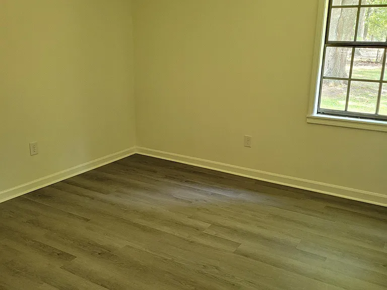 707 Chestnut Dr — Photo 25