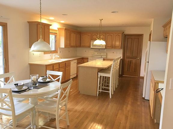 4th image of 4775 McGreevy Dr