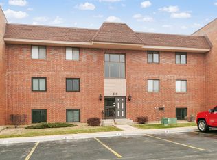 210 E Fountainview Ln APT 3A, Lombard, IL 60148