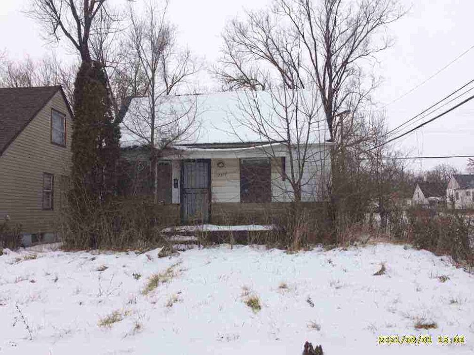 19377 Oakfield