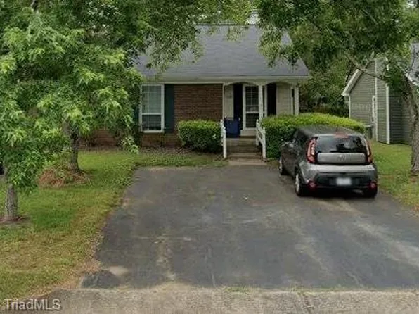 1902 Alyssum Pl, Winston Salem, NC 27127