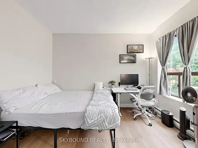 131 Wineva Ave #1A — Photo 5