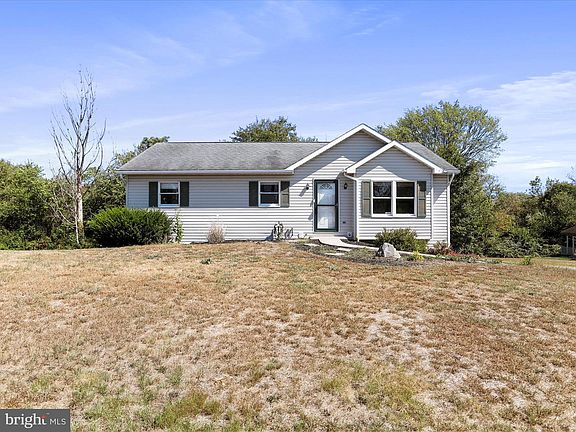 2nd image of 1191 Candice Ln