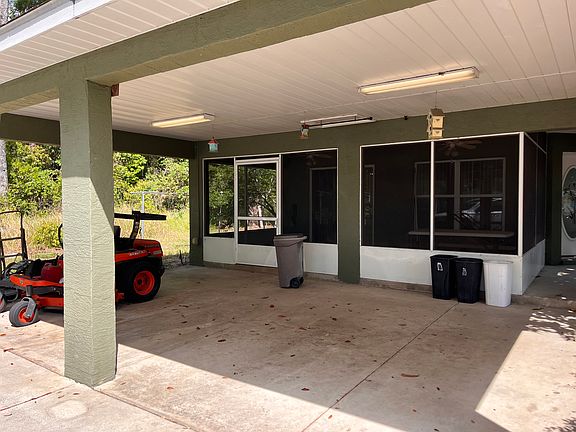 4th image of 3420 NE 57th Ave