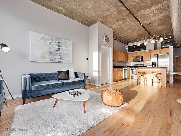 5th image of 849 N Franklin St Unit 1003