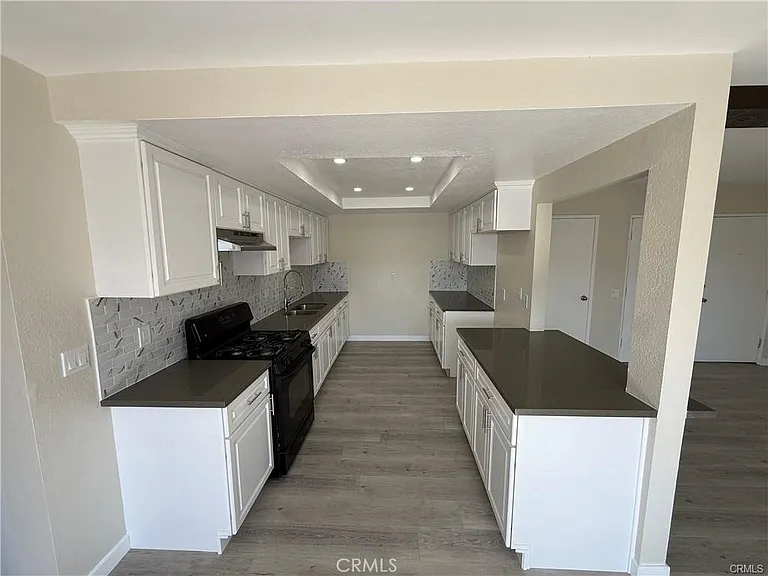 16970 Marygold Ave — Photo 7